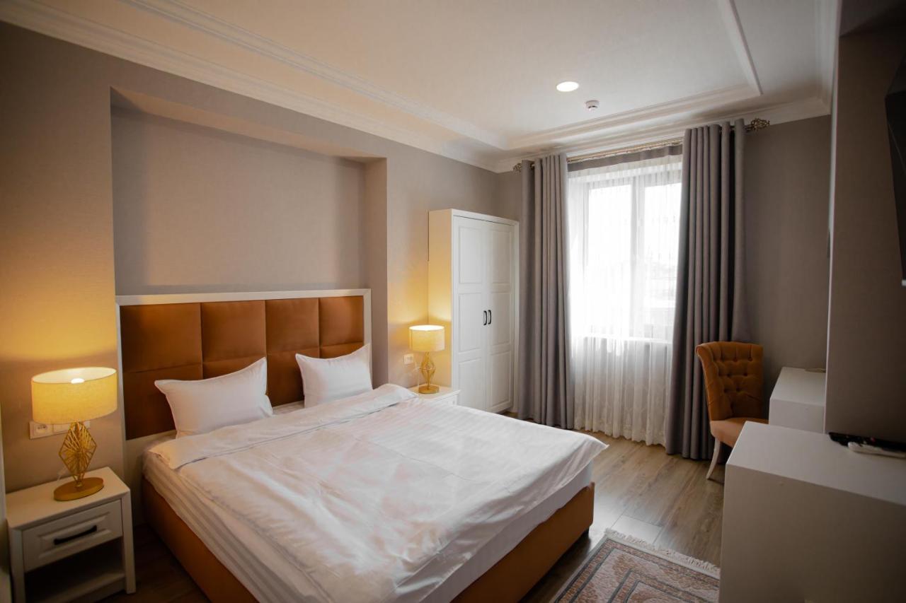 Royal Hotel Samarkand Esterno foto